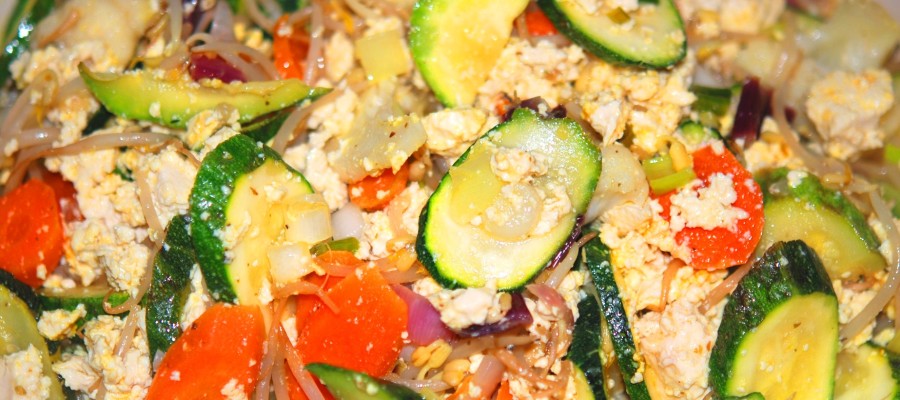 Tofu strapazzato con verdure