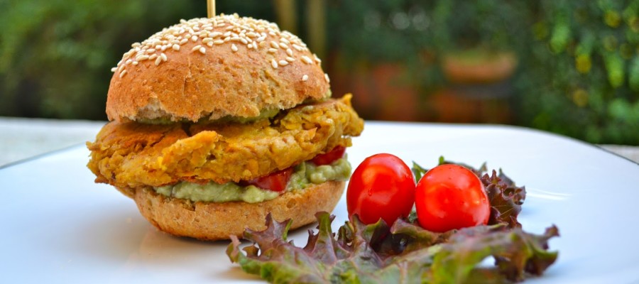 SANDWICH CON BURGER DI LENTICCHIE