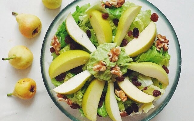 INSALATA CON NOCI E PERE